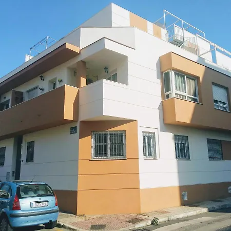 Hospitales Y Centro Suites Salmeron Apartment *